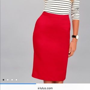 Lulu’s red body con pencil skirt, size medium